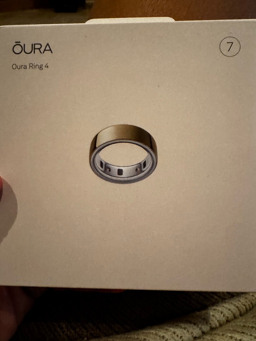 Oura Ring 4 - Gold NEW SEALED